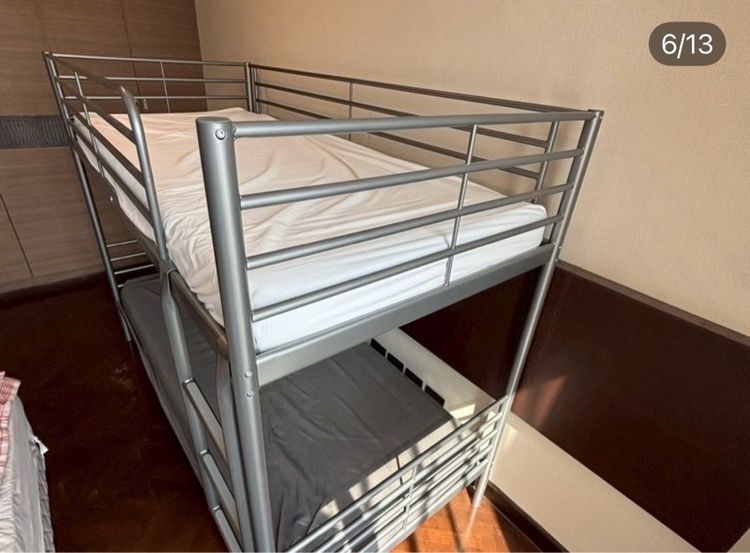 🔥IKEA SVARTA AFJALL×2  เตียงนอนสำหรับเด็กวัสดุดีแข็งแรงน่าใช้แนะเลยค่า อาจมีร่องรอยการใช้งานเดิมมาบ้าง ให้ทั้งชุดเลยค่ะ รูปที่ 6