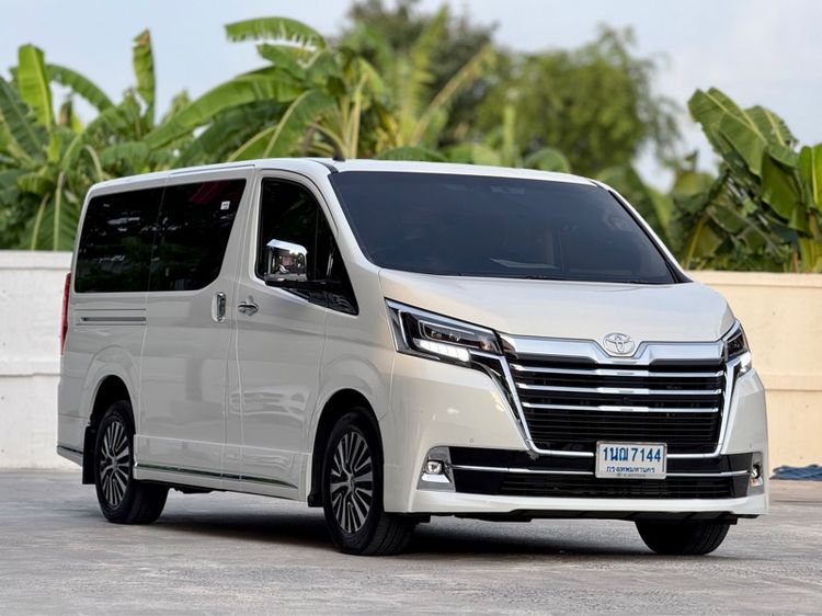 Toyota Majesty 2025 2.8 Grande Van ดีเซล ไม่ติดแก๊ส เกียร์อัตโนมัติ ขาว รูปที่ 2