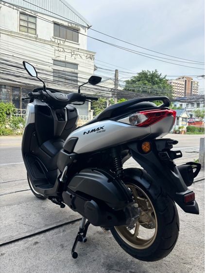 nmax ตัวท้อป yconectไมล์น้อย รูปที่ 6