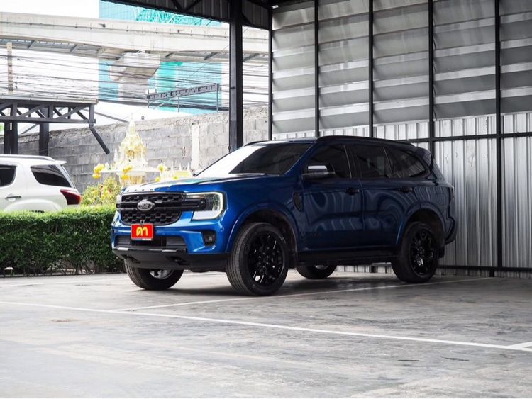 รถ Ford Everest 2.0 Turbo Sport สี น้ำเงิน
