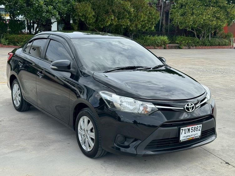 Toyota Vios 2015 1.5 E Sedan เบนซิน ไม่ติดแก๊ส เกียร์อัตโนมัติ ดำ รูปที่ 3