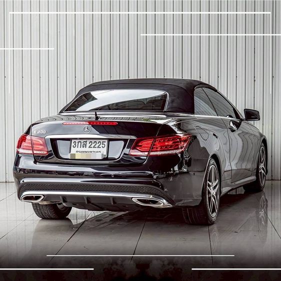 Mercedes-Benz E-Class 2015 E200 Sedan เบนซิน ไม่ติดแก๊ส เกียร์อัตโนมัติ ดำ รูปที่ 2