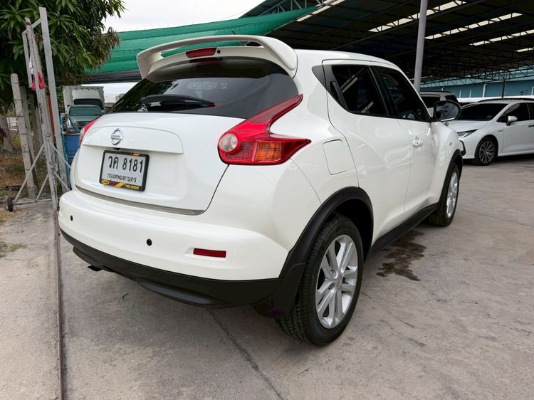 Nissan Juke 2014 1.6 V Utility-car เบนซิน ไม่ติดแก๊ส เกียร์อัตโนมัติ ขาว รูปที่ 4