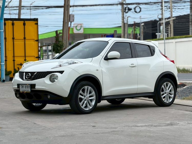 รถ Nissan Juke 1.6 V สี ขาว
