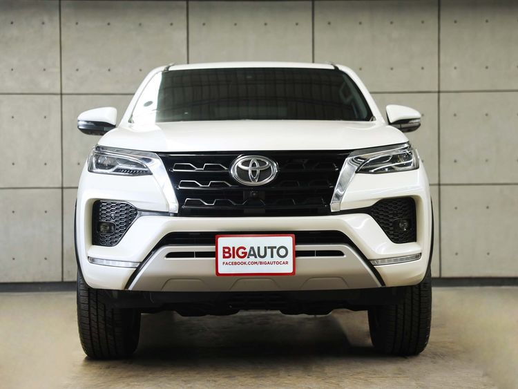 Toyota Fortuner 2022 2.4 V Utility-car ดีเซล ไม่ติดแก๊ส เกียร์อัตโนมัติ ขาว รูปที่ 4