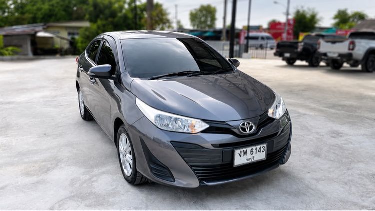 Toyota Yaris ATIV 2019 1.2 E Sedan เบนซิน ไม่ติดแก๊ส เกียร์อัตโนมัติ เทา