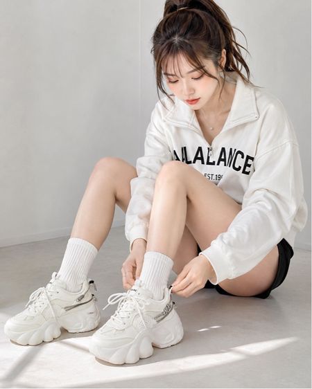 รองเท้าผ้าใบแฟชั่นสีขาว แบรนด์ VILLAINS SF รูปที่ 10