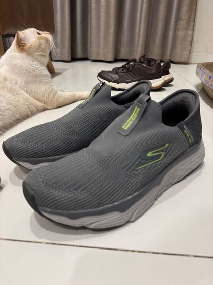 อื่นๆ ผ้าใบ รองเท้าแบบสวมและโลฟเฟอร์ UK 8 | EU 42 | US 8.5 Skechers size 42
