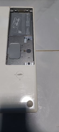 MacBook a1342 รูปที่ 4