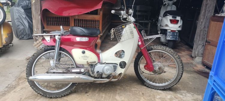 ฮอนด้า c700 รูปที่ 2
