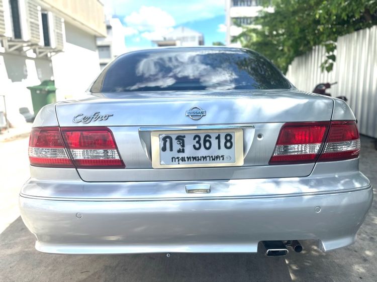รถ Nissan Cefiro 2.0 12V สี บรอนซ์เงิน