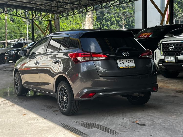 Toyota Yaris 2019 1.2 Entry Sedan เบนซิน ไม่ติดแก๊ส เกียร์อัตโนมัติ เทา รูปที่ 4