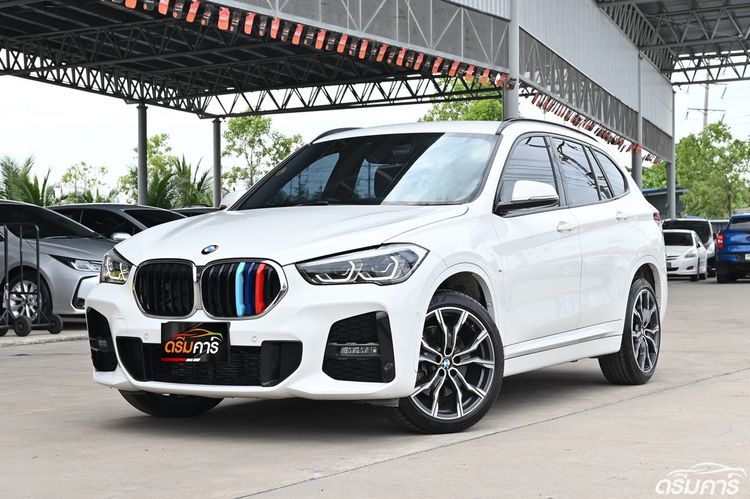 รถ BMW X1 2.0 sDrive20d M Sport สี ขาว