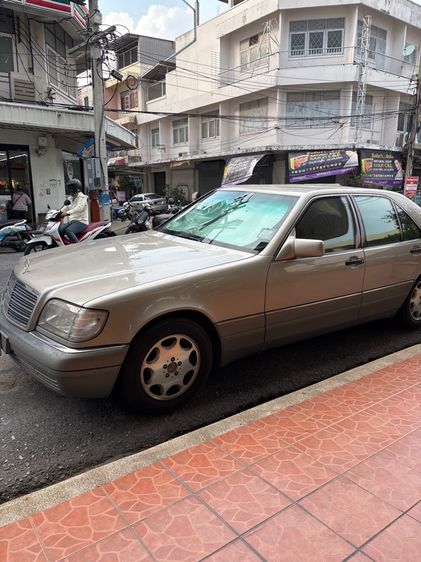 รถ Mercedes-Benz S-Class S280 สี น้ำตาล