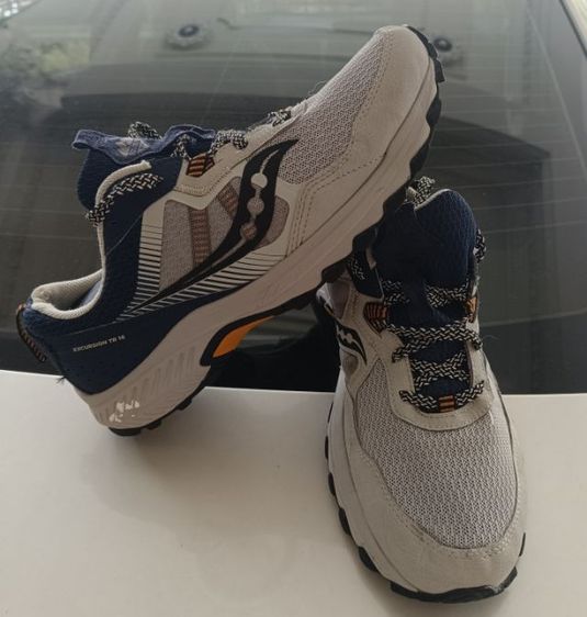 ขายถูก Saucony Excursion Tr 16 size 44.5-285cm สภาพดี พื้นเทล