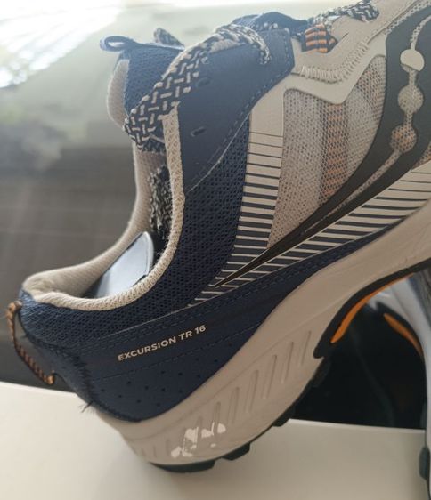 ขายถูก Saucony Excursion Tr 16 size 44.5-285cm สภาพดี พื้นเทล  รูปที่ 5