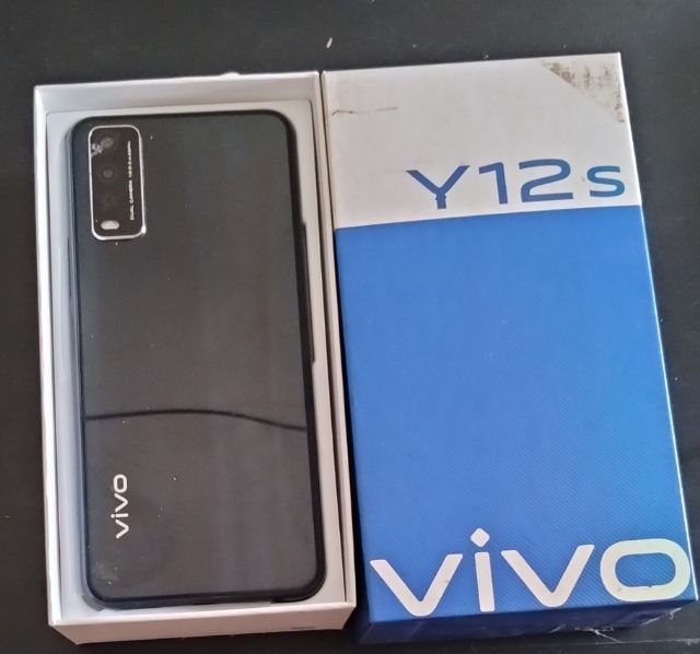 vivo Y  12 S สภาพใช้งานได้ปกติมีกล่องพร้อม พร้อมส่งฟรี