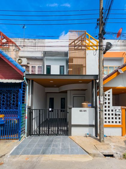 🏡 ขายทาวน์เฮ้าส์ 2 ชั้น รีโนเวทใหม่ พร้อมอยู่ หมู่บ้านธันยพฤกษ์  เขตหนองจอก บ้านสวยสไตล์มินิมอล ฟังก์ชันครบ อยู่สบาย 