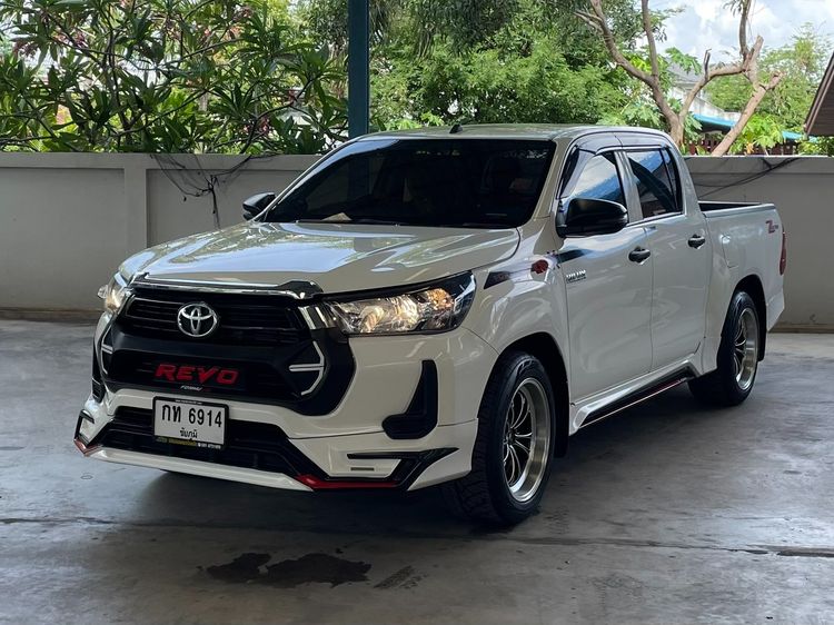 รถ Toyota Hilux Revo Double Cab 2.4 Entry Z Edition สี ขาว