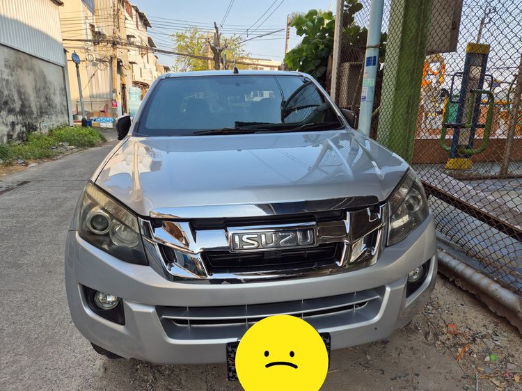 รถ Isuzu D-MAX 2.5 Hi-Lander สี บรอนซ์เงิน
