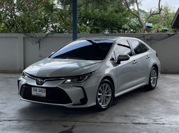 Toyota Altis 2021 1.6 G Sedan เบนซิน ไม่ติดแก๊ส เกียร์อัตโนมัติ บรอนซ์เงิน