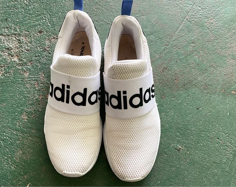 รองเท้า adidas lite racer adept 4