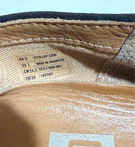รองเท้าคัทชูหนัง Fitflop รูปที่ 8
