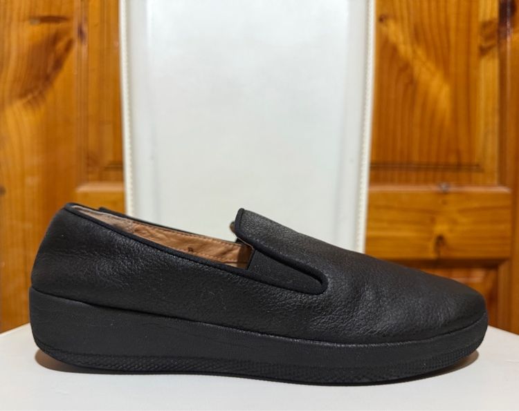รองเท้าคัทชูหนัง Fitflop รูปที่ 2
