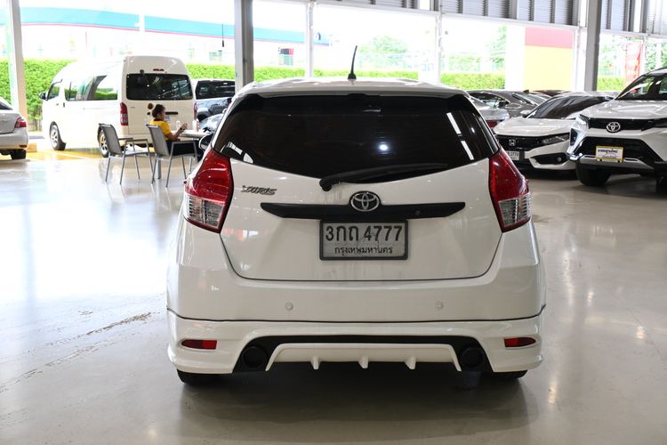 Toyota Yaris 2014 1.2 J Sedan เบนซิน ไม่ติดแก๊ส เกียร์อัตโนมัติ ขาว รูปที่ 2