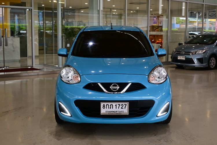 รถ Nissan March 1.2 E สี ฟ้า