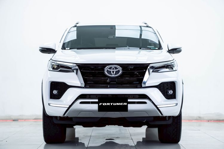 Toyota Fortuner 2022 2.4 V Utility-car ดีเซล ไม่ติดแก๊ส เกียร์อัตโนมัติ ขาว รูปที่ 4