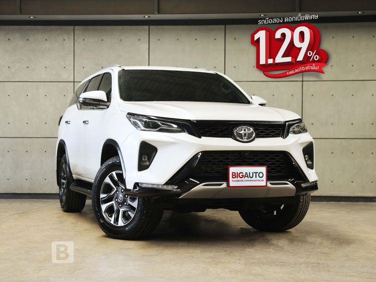 Toyota Fortuner 2022 2.4 Leader V Utility-car ดีเซล ไม่ติดแก๊ส เกียร์อัตโนมัติ ขาว