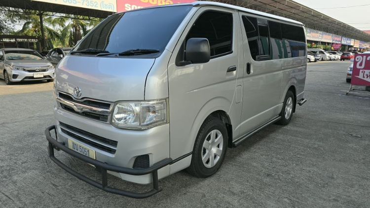 Toyota Hiace 2011 2.5 GL Van ดีเซล ไม่ติดแก๊ส เกียร์ธรรมดา บรอนซ์เงิน รูปที่ 2