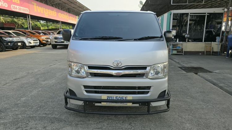 Toyota Hiace 2011 2.5 GL Van ดีเซล ไม่ติดแก๊ส เกียร์ธรรมดา บรอนซ์เงิน รูปที่ 3