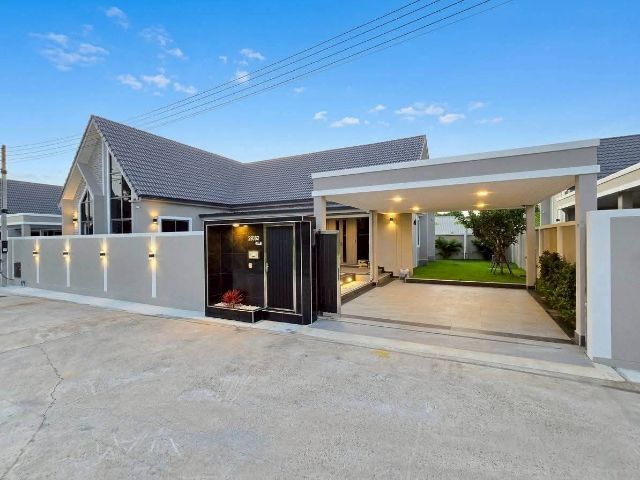 Land and Houses ตกแต่งครบ 2026 ใช่ ขายบ้านพลูวิลล่าพัทยา รูปที่ 2