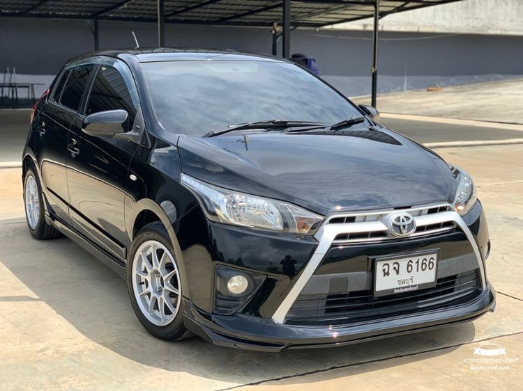 รถ Toyota Yaris 1.2 E สี ดำ