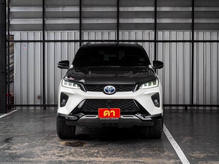 Toyota Fortuner 2021 2.4 Legender Utility-car ดีเซล ไม่ติดแก๊ส เกียร์อัตโนมัติ ขาว รูปที่ 2