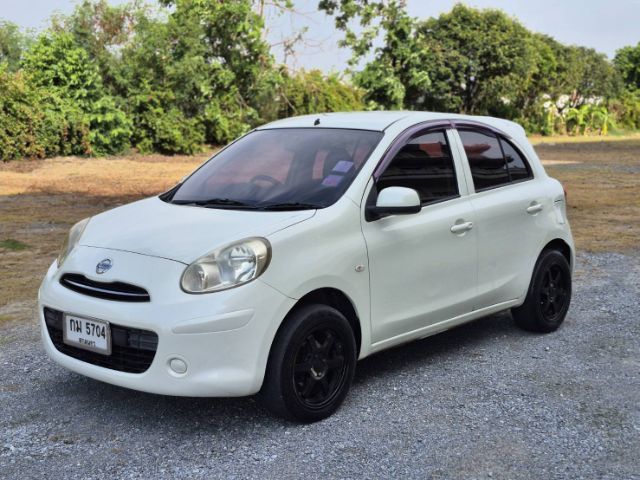 Nissan March 2013 1.2 E Limited Edition เบนซิน เกียร์อัตโนมัติ รูปที่ 2
