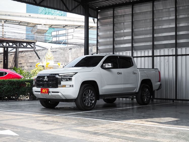 รถ Mitsubishi Triton 2.4 Plus Ultra สี ขาว