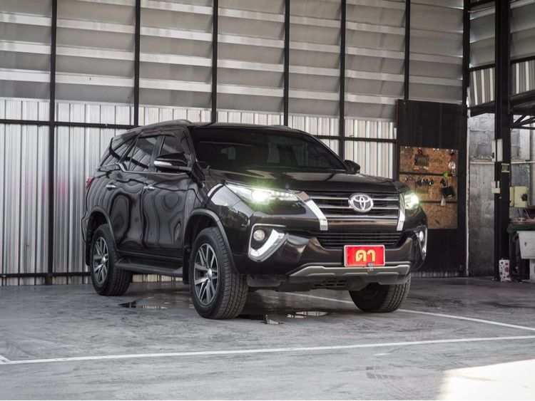 Toyota Fortuner 2015 2.8 V 4WD Utility-car ดีเซล ไม่ติดแก๊ส เกียร์อัตโนมัติ น้ำตาล รูปที่ 3