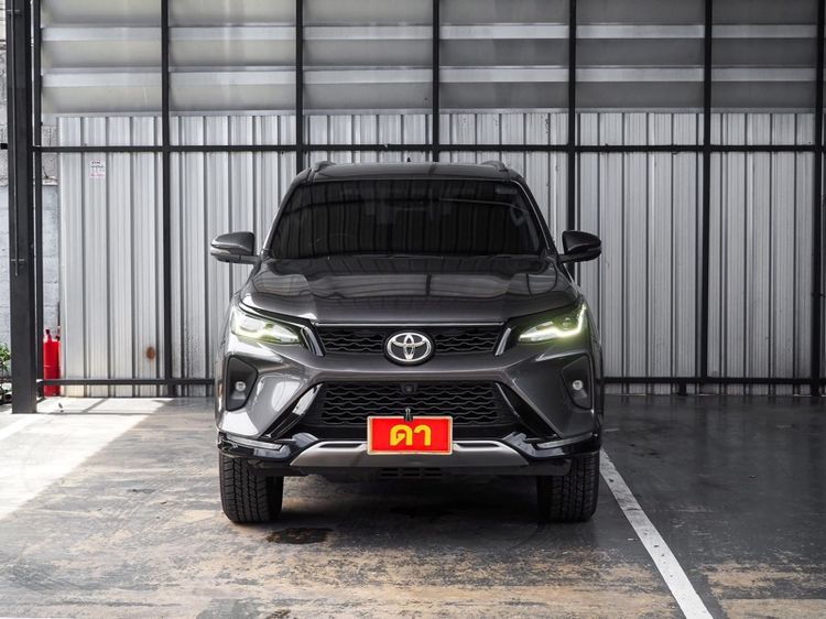 Toyota Fortuner 2023 2.4 Leader V Utility-car ดีเซล ไม่ติดแก๊ส เกียร์อัตโนมัติ เทา รูปที่ 2
