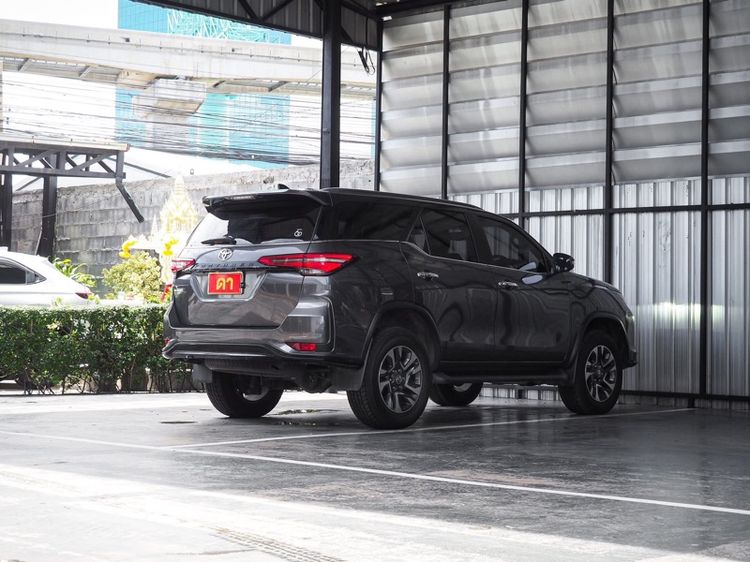 Toyota Fortuner 2023 2.4 Leader V Utility-car ดีเซล ไม่ติดแก๊ส เกียร์อัตโนมัติ เทา รูปที่ 4