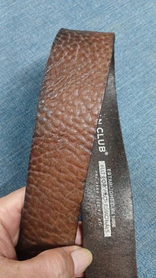 เข็มขัดหนังแท้ ITALIAN CLUB
made in Italy เอว 34 ถึง 38
กว้าง1.4 ยาวรวมหัว42.2
หนังหนาสวยมีรอยตามใช้
 รูปที่ 3