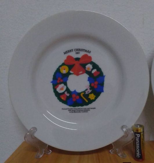 KFC จานเซรามิคงานวินเทจ 1987 ของใหม่ทั้งหมด 750 บาทรวมส่ง