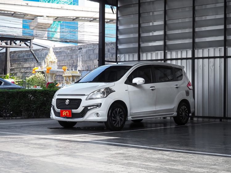 รถ Suzuki Ertiga 1.4 Dreza สี ขาว