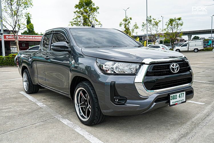 Toyota Hilux Revo 2023 2.4 Z Edition Entry Pickup ดีเซล ไม่ติดแก๊ส เกียร์ธรรมดา ขาว รูปที่ 3