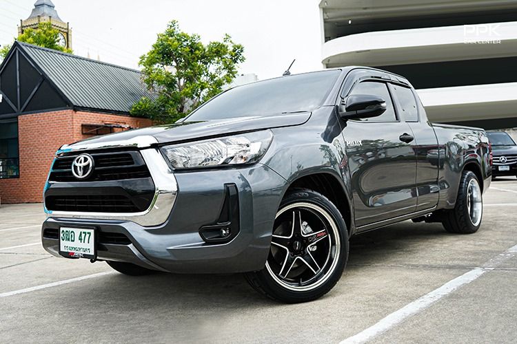 รถ Toyota Hilux Revo 2.4 Z Edition Entry สี ขาว