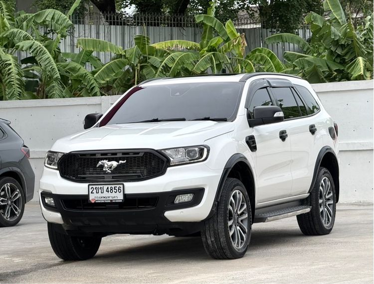 รถ Ford Everest 2.0 Bi-Turbo Titanium+ 4WD สี ขาว
