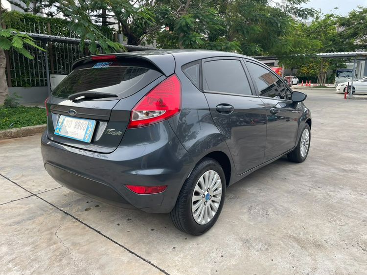 Ford Fiesta 2013 1.5 Sport Sedan เบนซิน ไม่ติดแก๊ส เกียร์อัตโนมัติ เทา รูปที่ 4