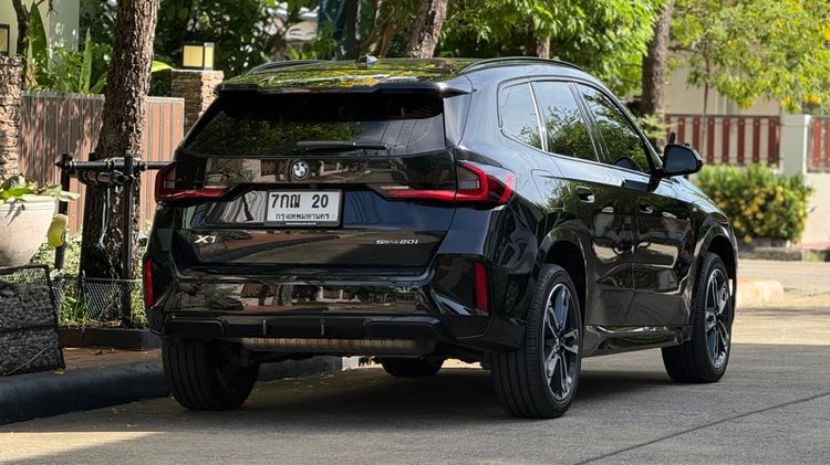 BMW X1 2023 2.0 sDrive20i M Sport Utility-car เบนซิน ไม่ติดแก๊ส เกียร์อัตโนมัติ ดำ รูปที่ 3